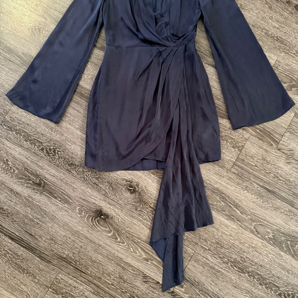 ACLER Martin Flute-sleeve Dress In Midnight - Picture 2 of 11